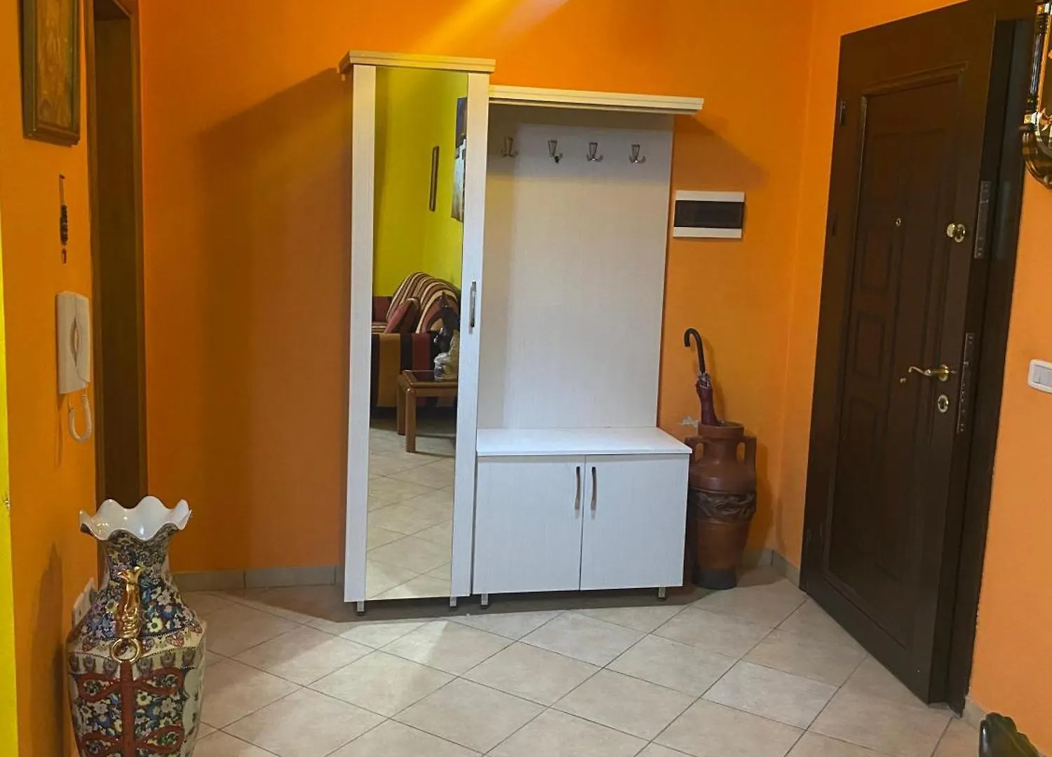 The Citrus Tree Apartments Avlonya